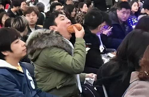 娱乐吃大瓜群众,吃瓜群众眼中的明星幕后故事